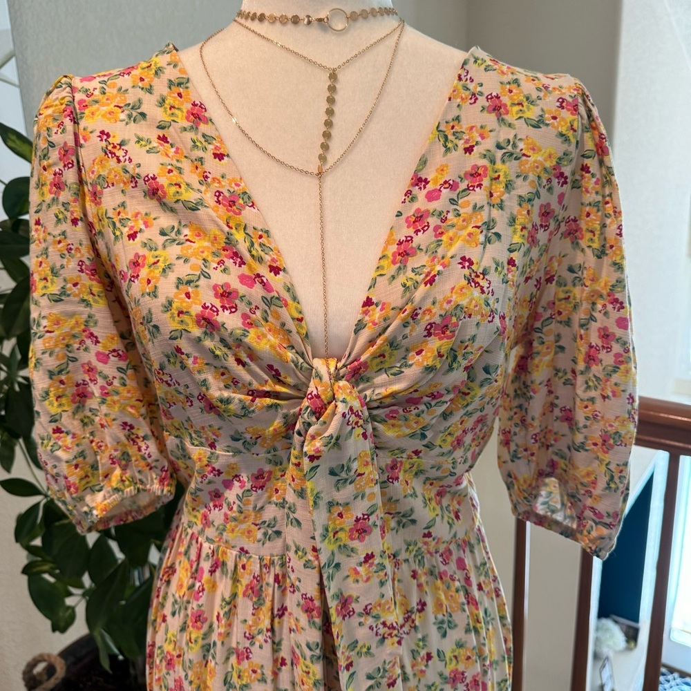 Cottage-core floral maxi dress - Picture 2 of 4